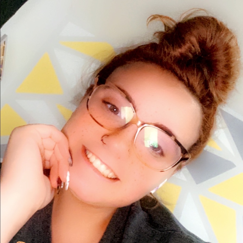 Meet your Posher, Megan
